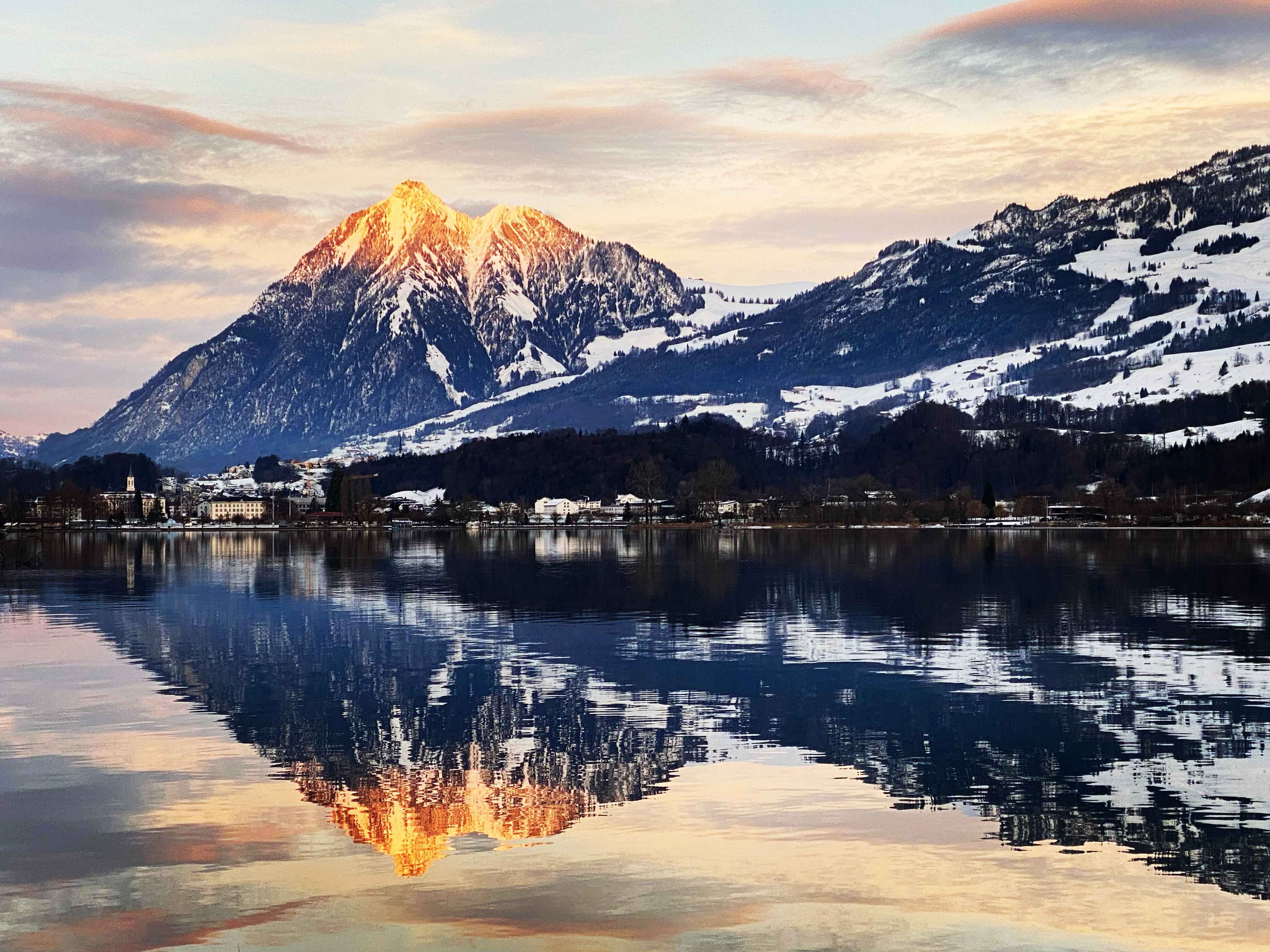 vacation rentals near Lucerne with lake access